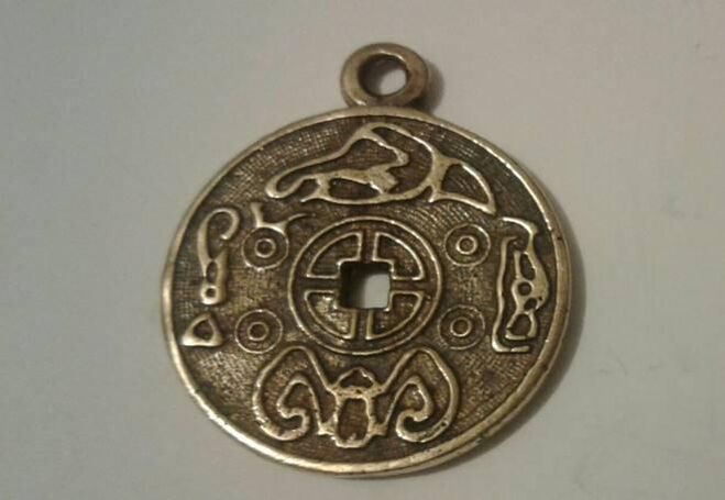 Amuleto imperial para boa sorte e riqueza
